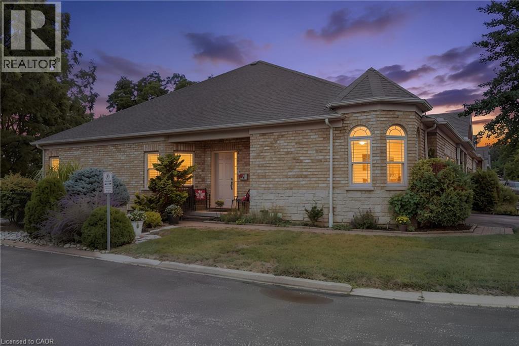 10 COBBLESTONE Drive Unit# 25 Property Photo 1