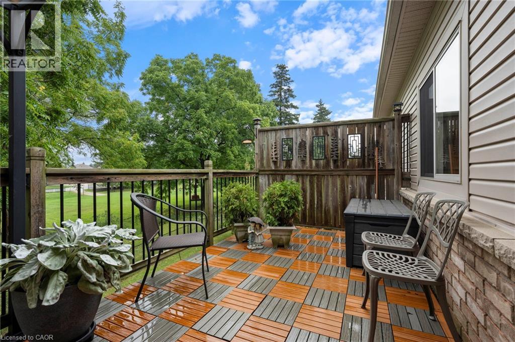 10 Cobblestone Drive Unit# 25 Property Photo 12