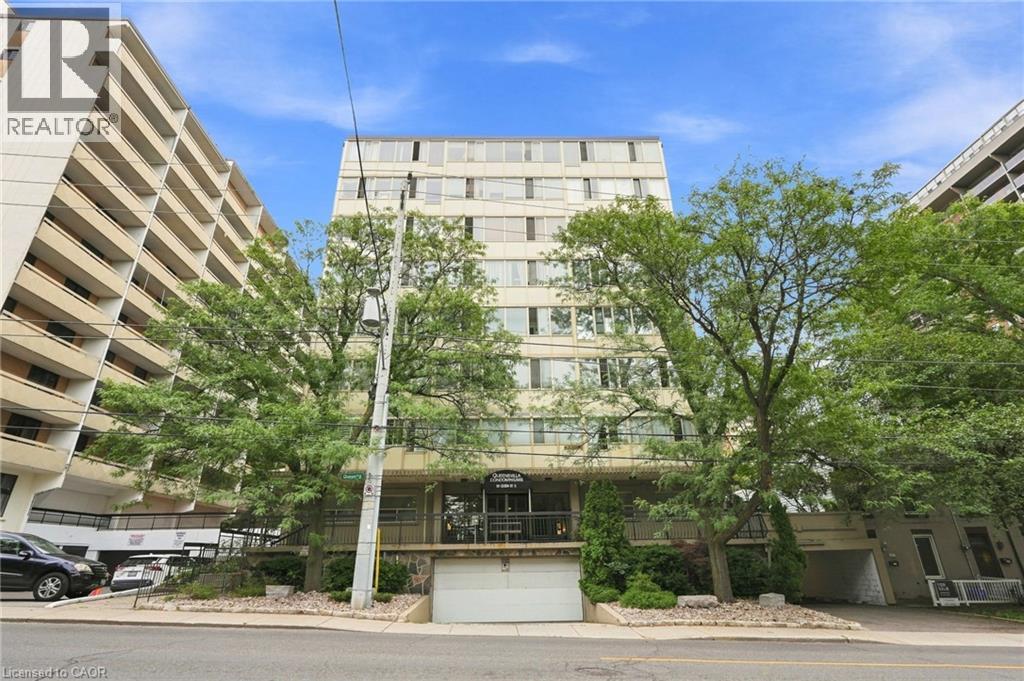 101 Queen Street S Unit# Ph 802 Property Photo 2