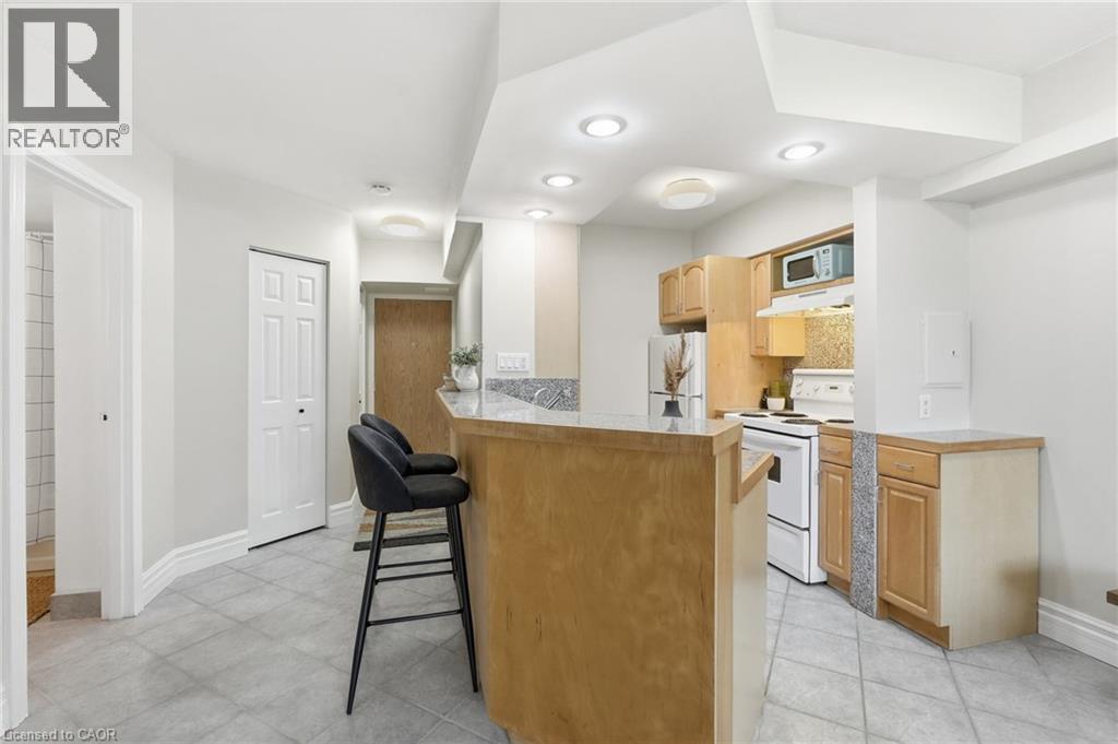 101 Queen Street S Unit# Ph 802 Property Photo 12