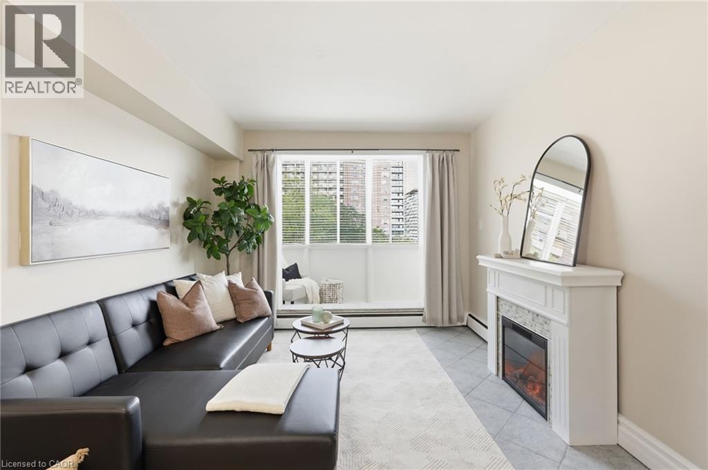 101 Queen Street S Unit# Ph 802 Property Photo 15