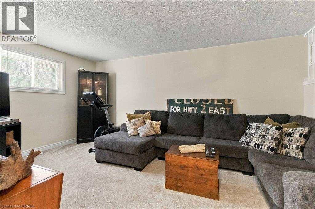 79 Donly Drive S Property Photo 23