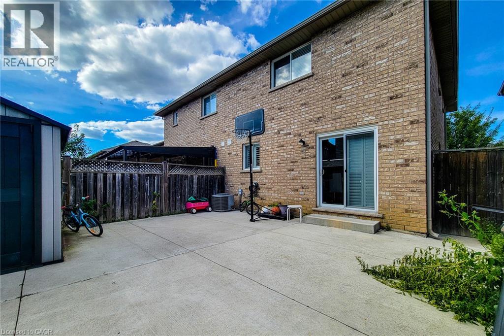 21 Jonathon Court Property Photo 5