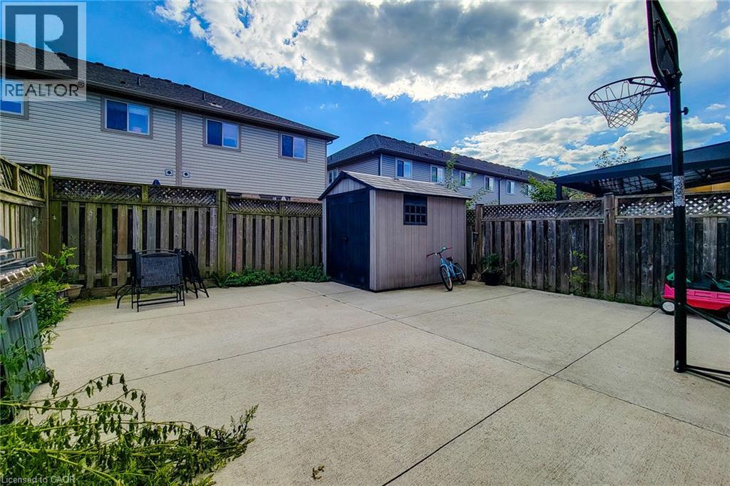 21 Jonathon Court Property Photo 7
