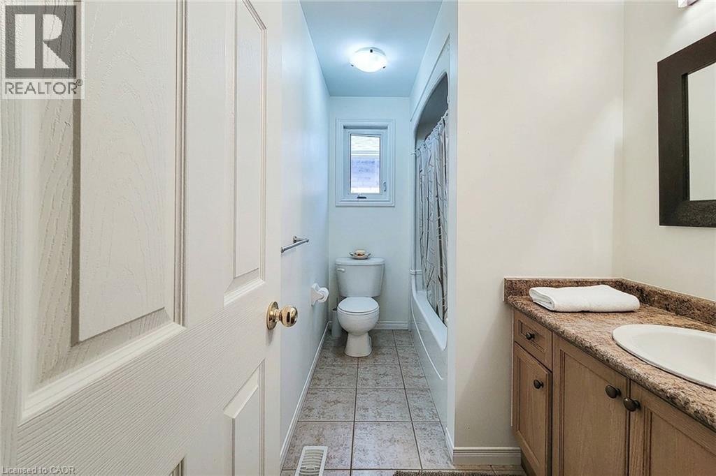 21 Jonathon Court Property Photo 28