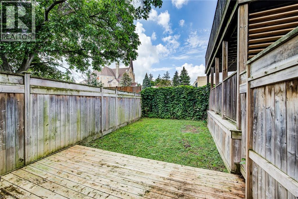 81 Willow Street Property Photo 11