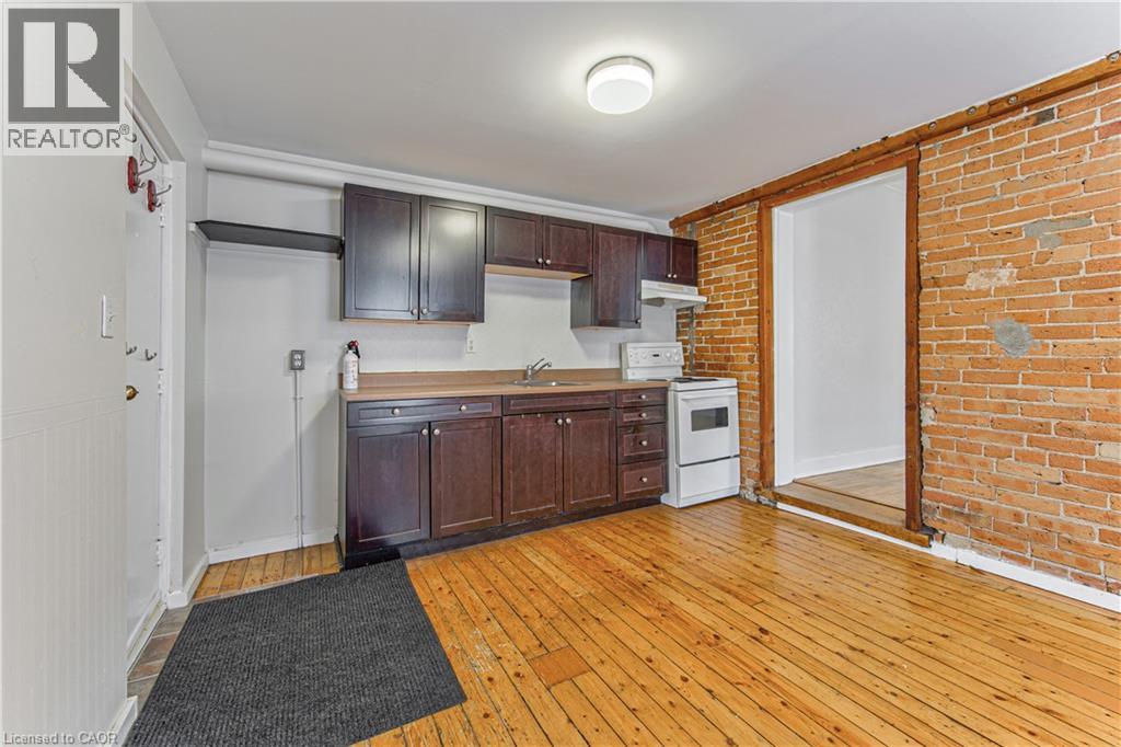 217 Lancaster Street E Property Photo 7