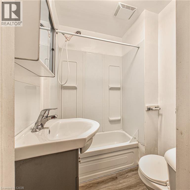 217 Lancaster Street E Property Photo 12