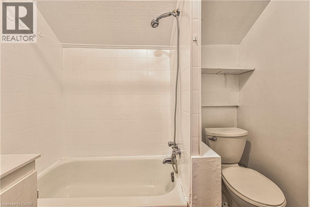 217 Lancaster Street E Property Photo 19