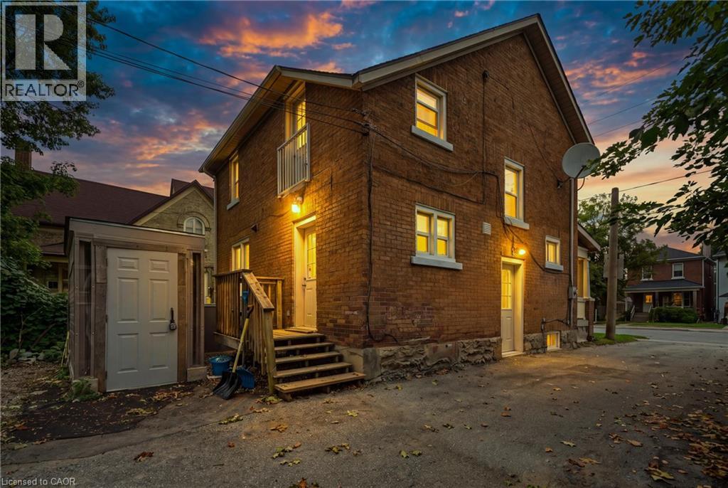 195 VICTORIA Street N Unit# Basement