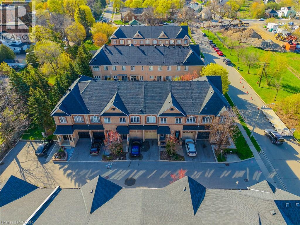 6 PURPLE FINCH Court