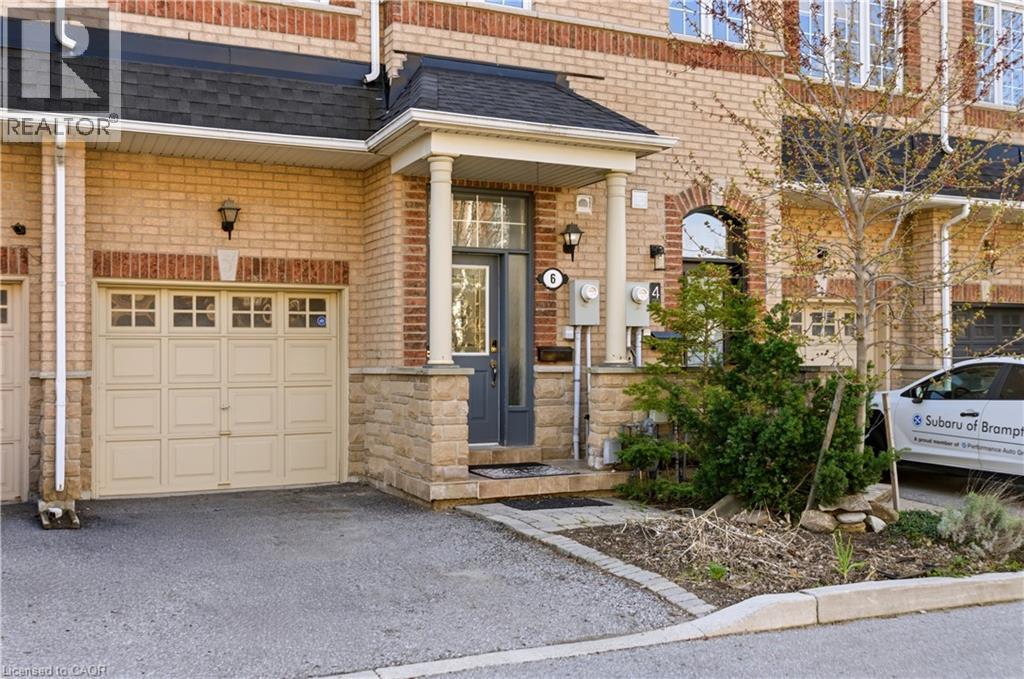6 Purple Finch Court Property Photo 4