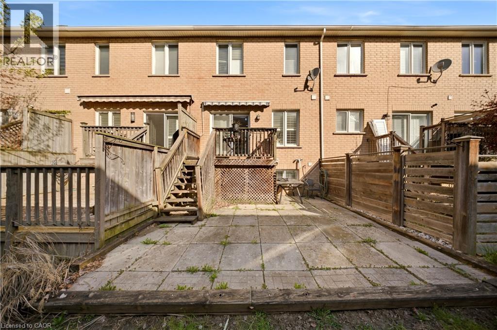6 Purple Finch Court Property Photo 7