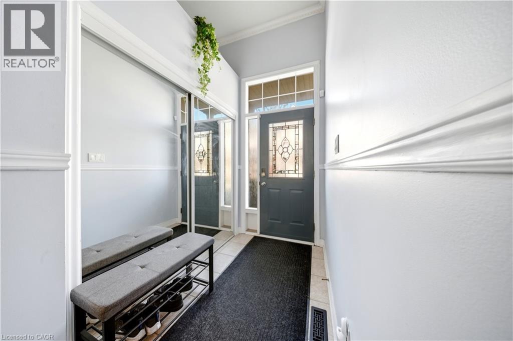 6 Purple Finch Court Property Photo 8