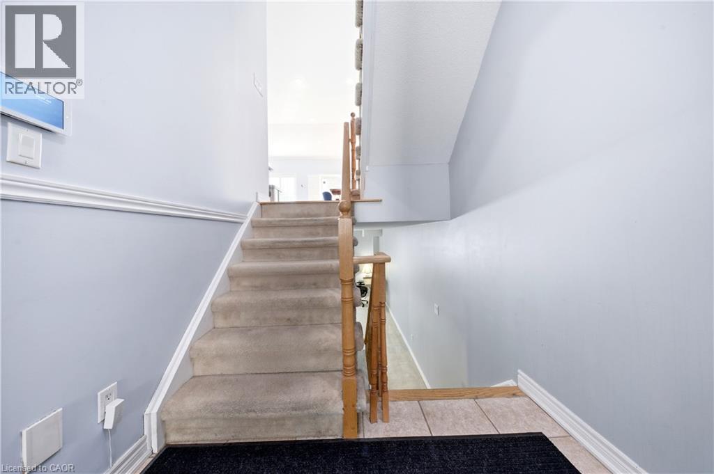 6 Purple Finch Court Property Photo 12