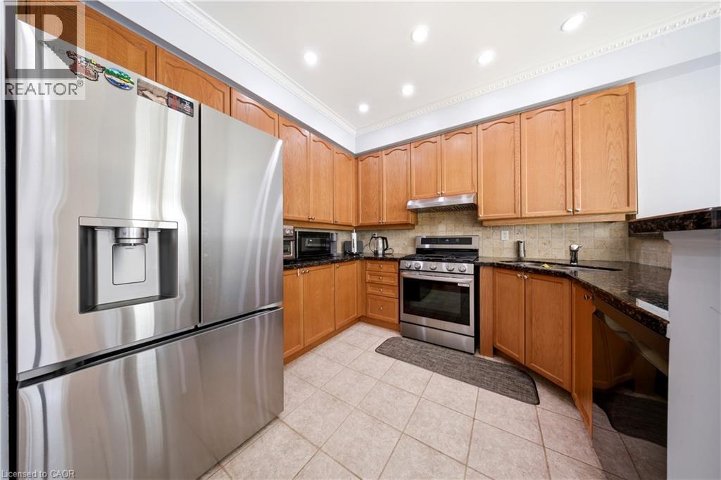 6 Purple Finch Court Property Photo 18