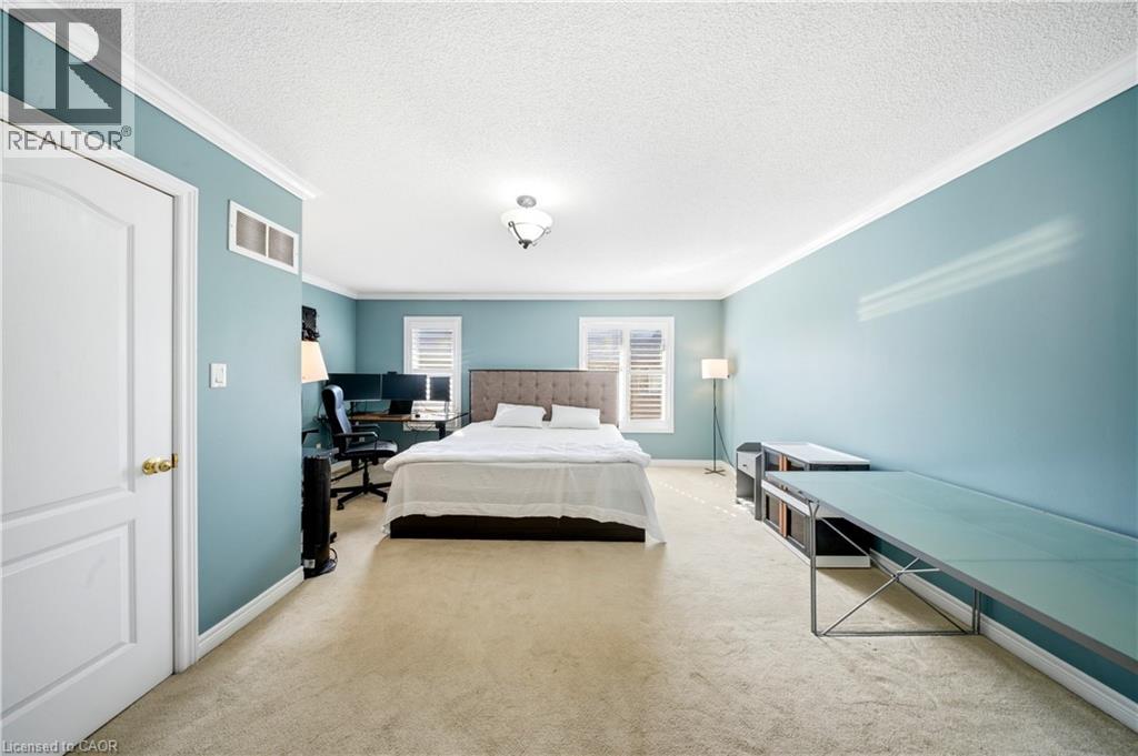 6 Purple Finch Court Property Photo 28
