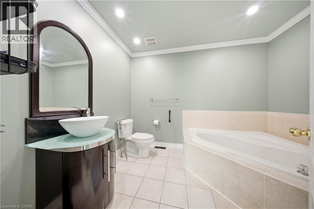6 Purple Finch Court Property Photo 32