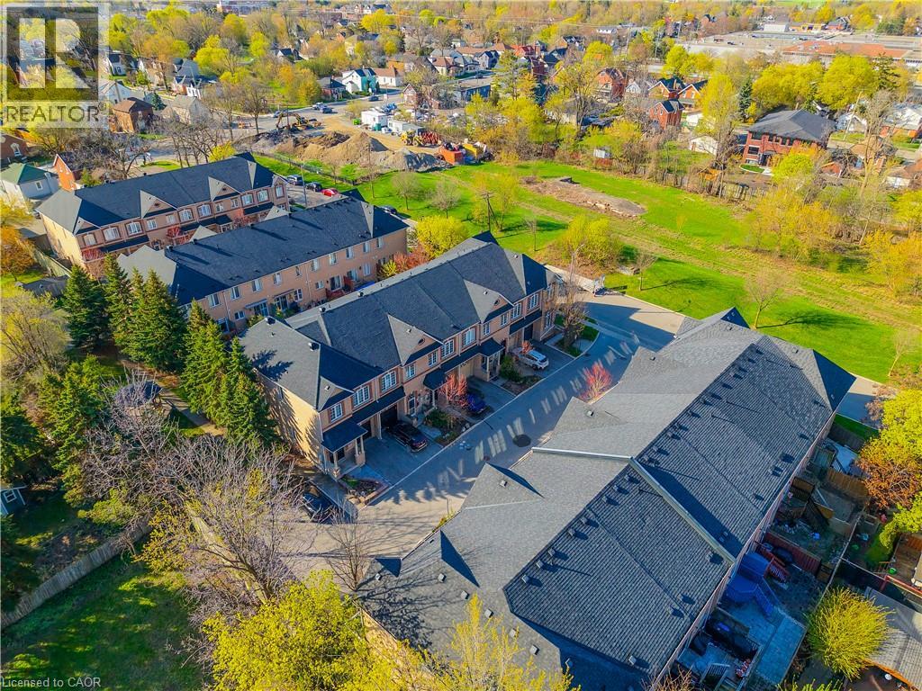 6 Purple Finch Court Property Photo 40