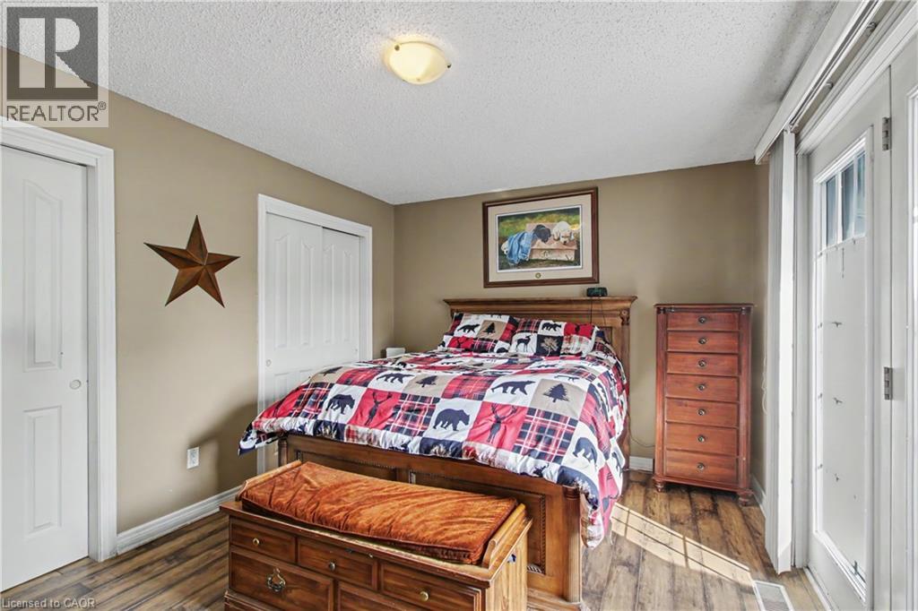 5030 Blackheath Road Property Photo 15