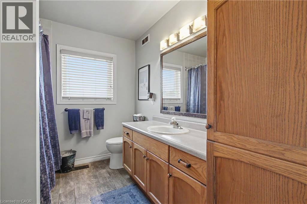 5030 Blackheath Road Property Photo 17