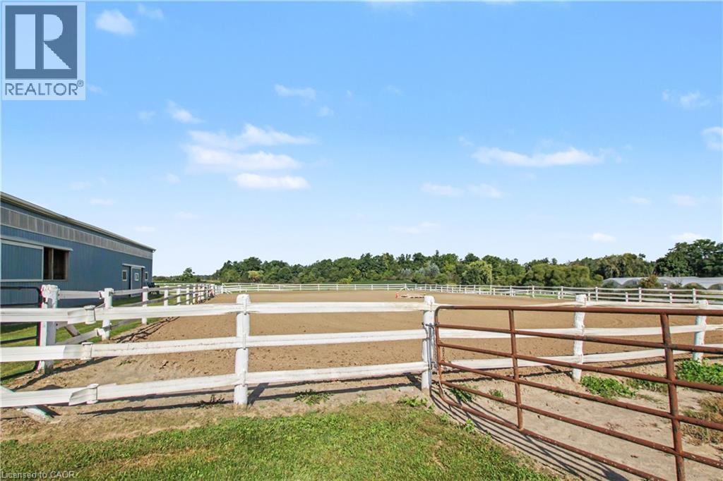 5030 Blackheath Road Property Photo 34