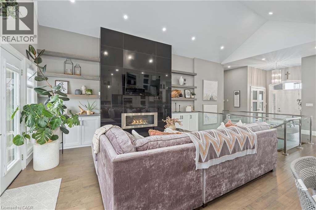 9677 Tenth Sideroad Property Photo 19