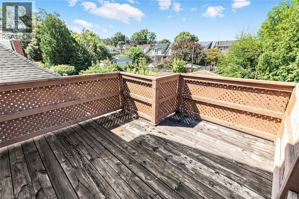 75 Kensington Avenue N Property Photo 32
