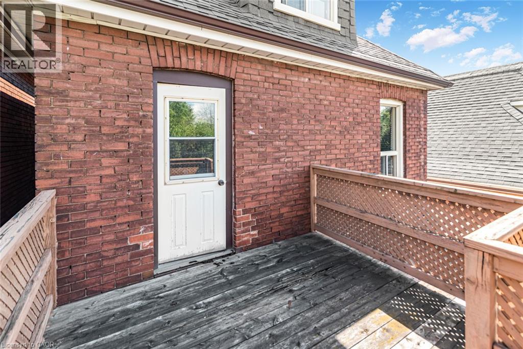 75 Kensington Avenue N Property Photo 33