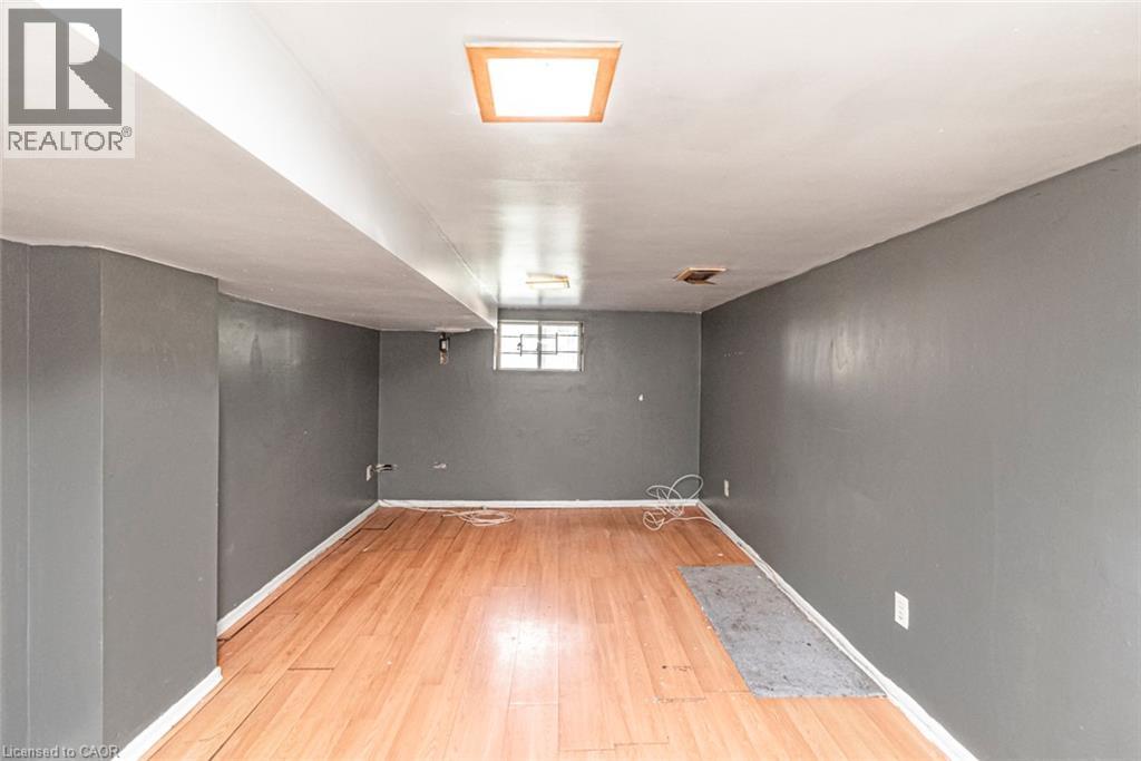 75 Kensington Avenue N Property Photo 44