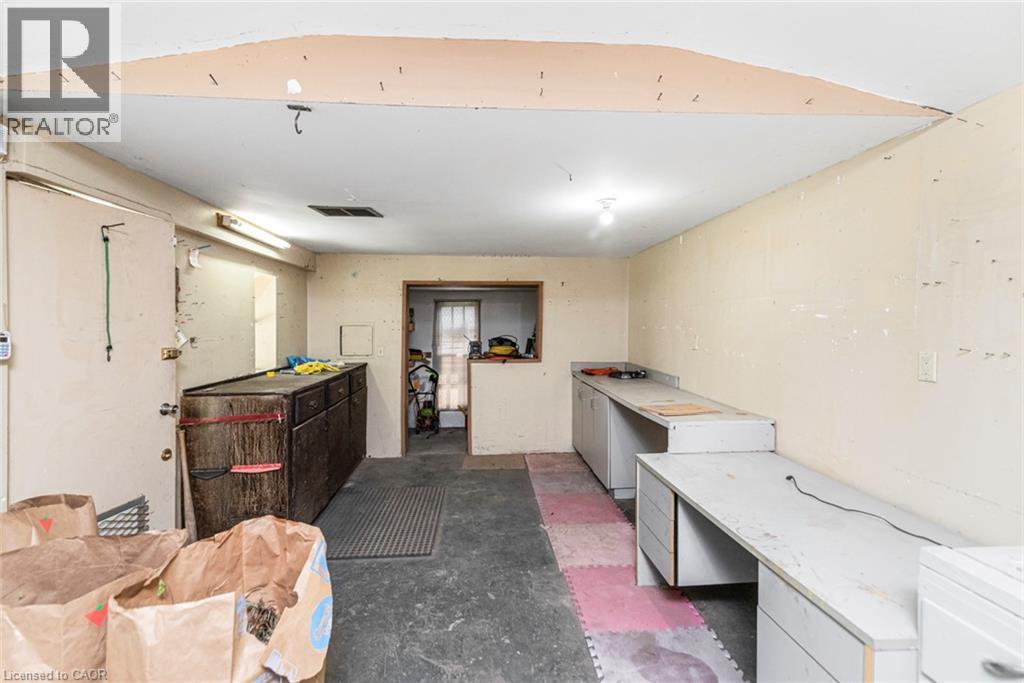 75 Kensington Avenue N Property Photo 47