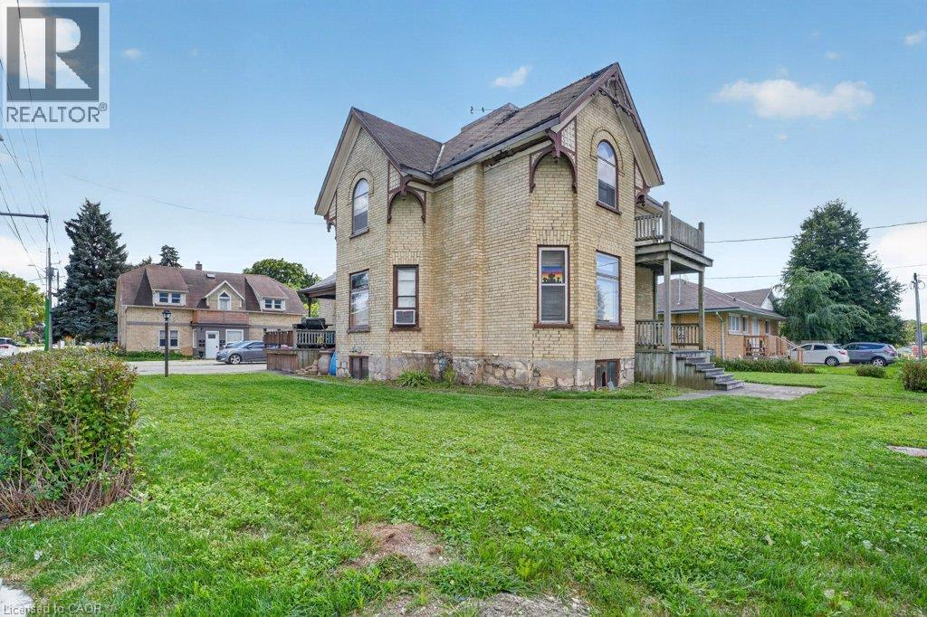 569 Frederick Street Property Photo 3