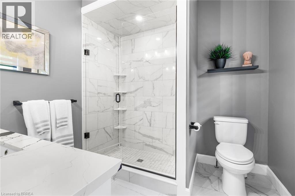 442 James Street Property Photo 12