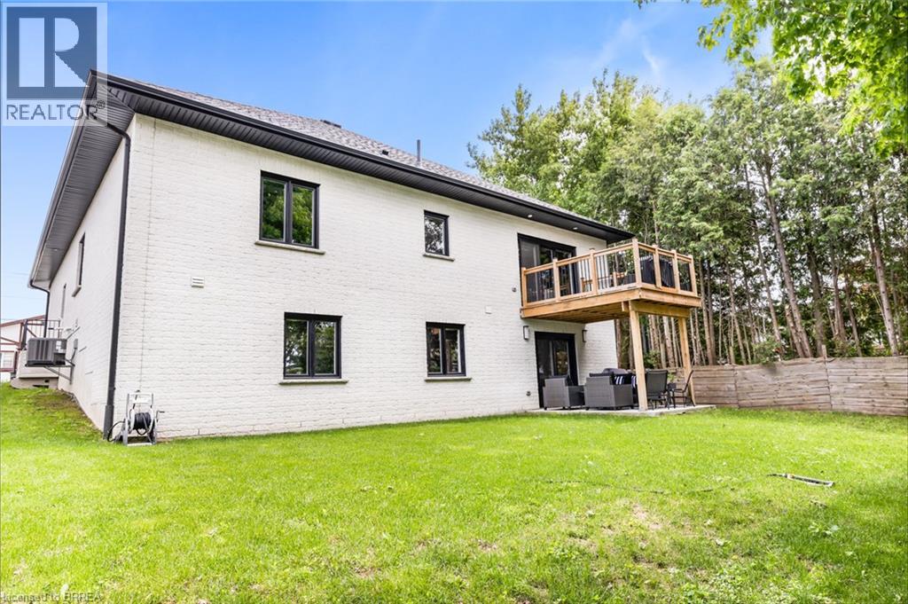442 James Street Property Photo 30