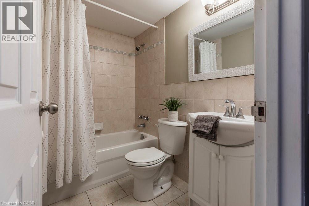 75 Glenburn Court Unit# 409 Property Photo 20