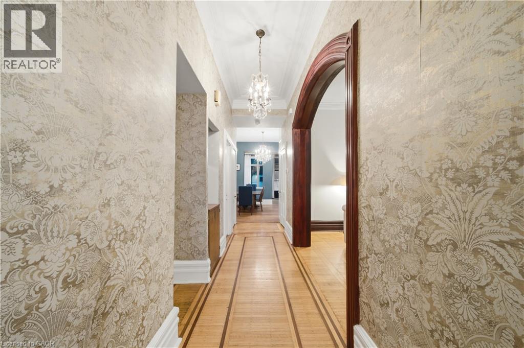 347 Queen Street S Property Photo 9