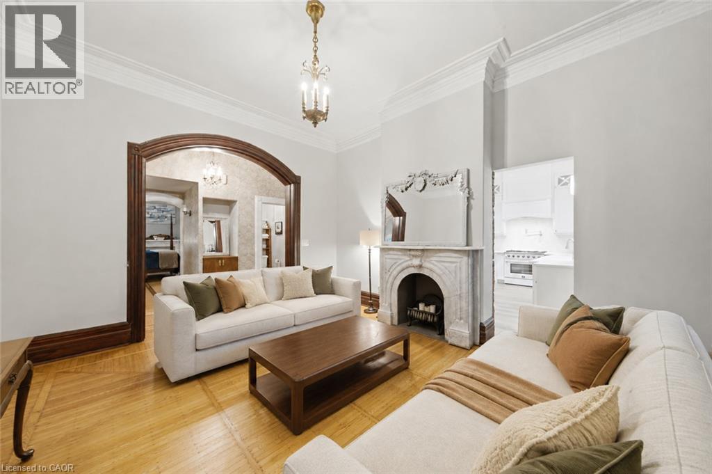347 Queen Street S Property Photo 10