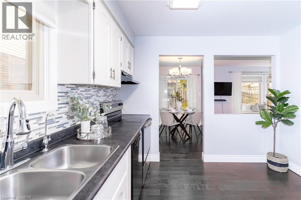 543 Drummerhill Crescent Property Photo 12