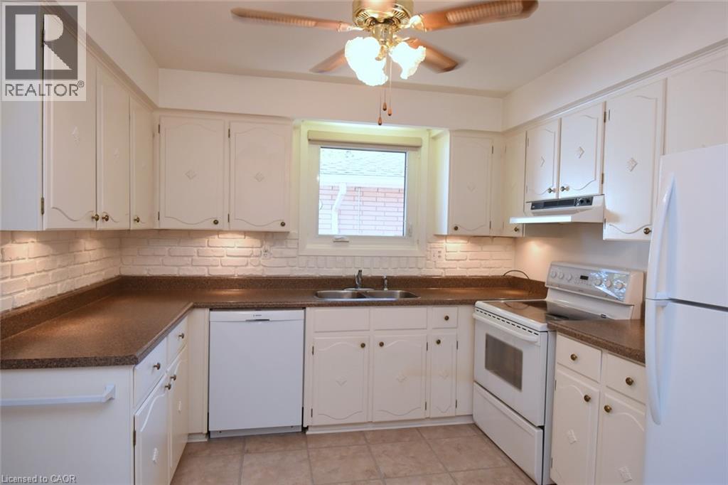 5 Rogers Road Property Photo 11