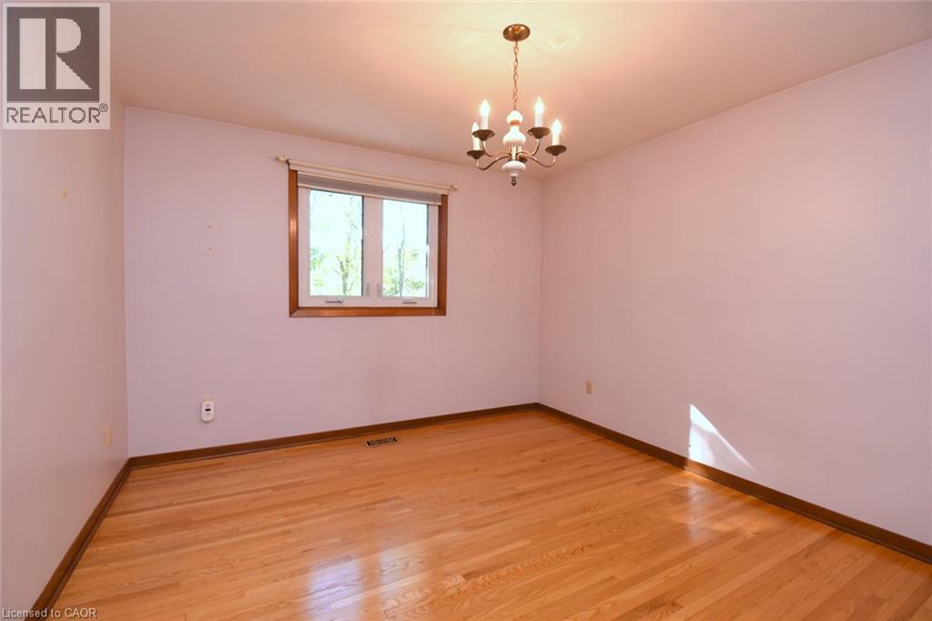 5 Rogers Road Property Photo 13