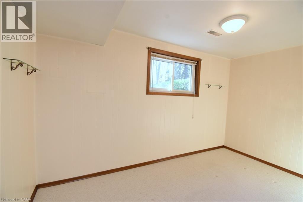 5 Rogers Road Property Photo 22
