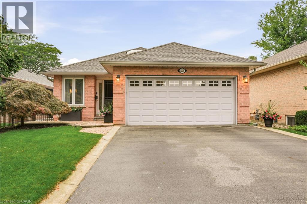 1229 NATHANIEL Crescent Property Photo 1