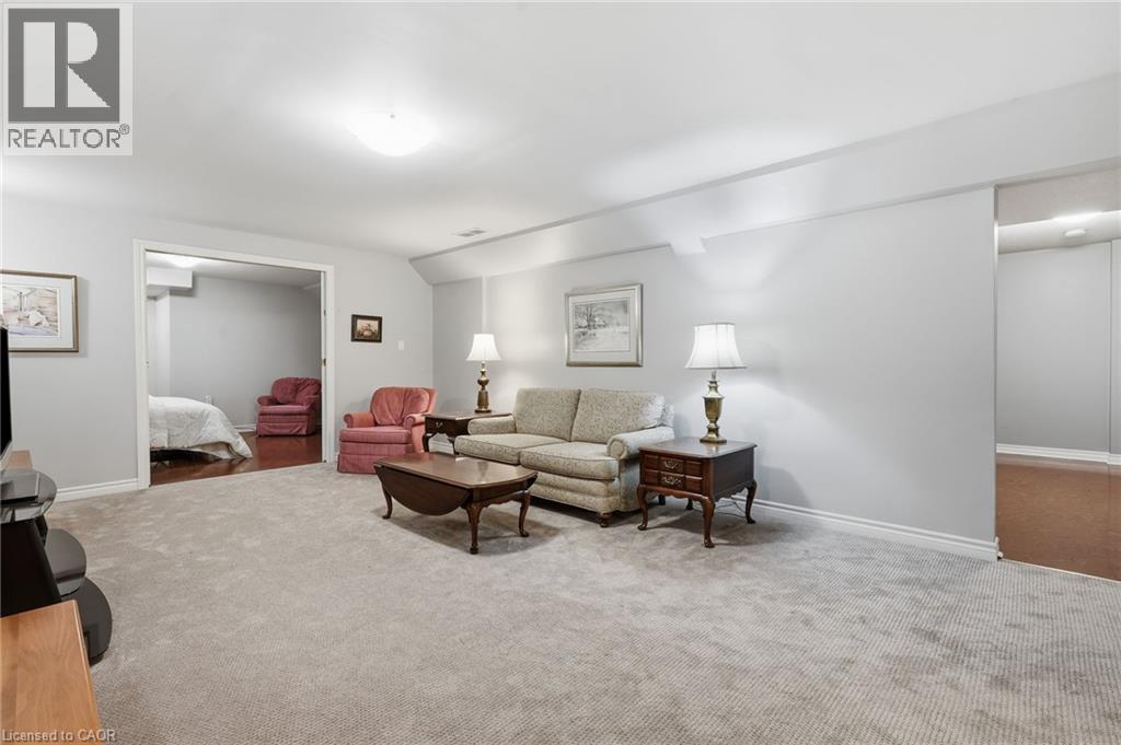 1229 Nathaniel Crescent Property Photo 31