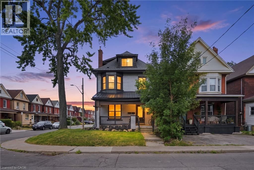 106 Barnesdale Avenue N Property Photo 1