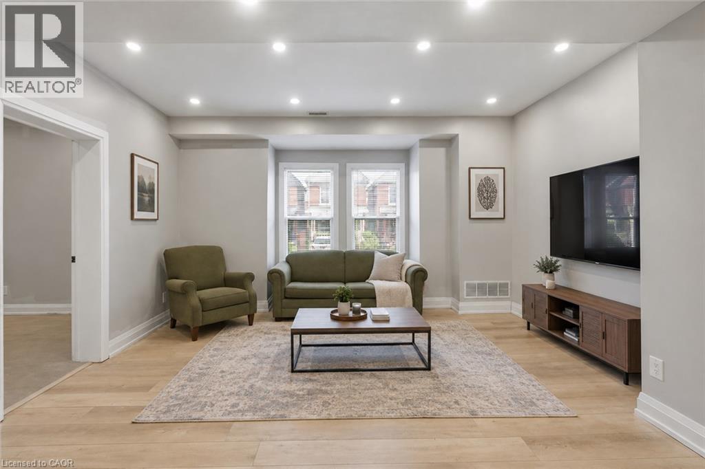 106 Barnesdale Avenue N Property Photo 11