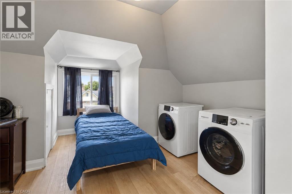 106 Barnesdale Avenue N Property Photo 29