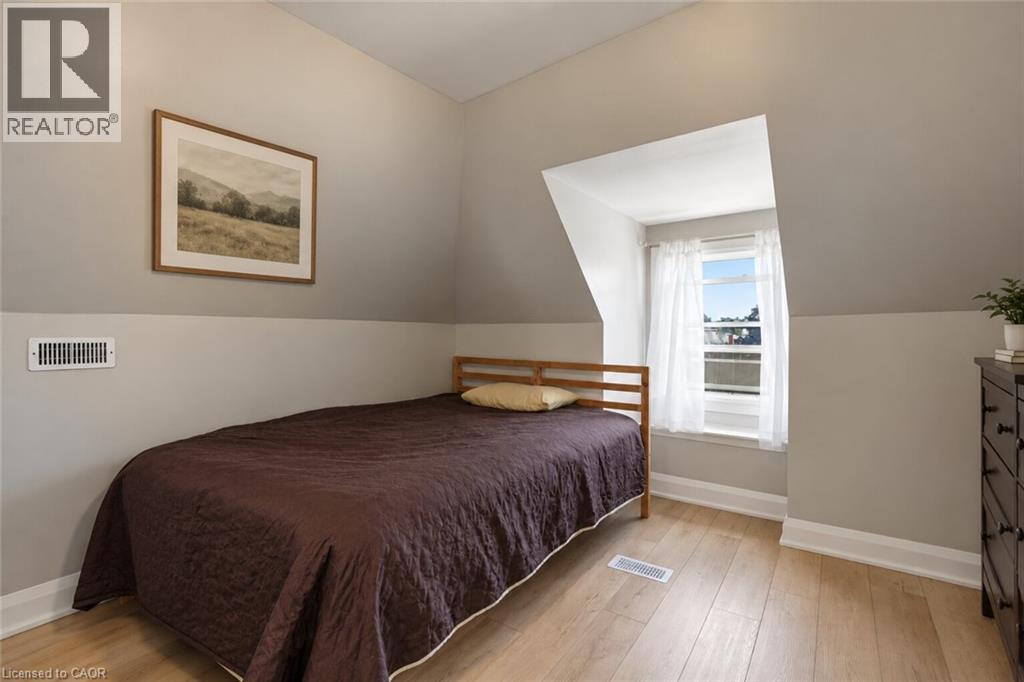 106 Barnesdale Avenue N Property Photo 33