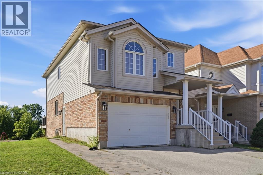 287 Westmeadow Drive Unit# Upper Property Photo 3