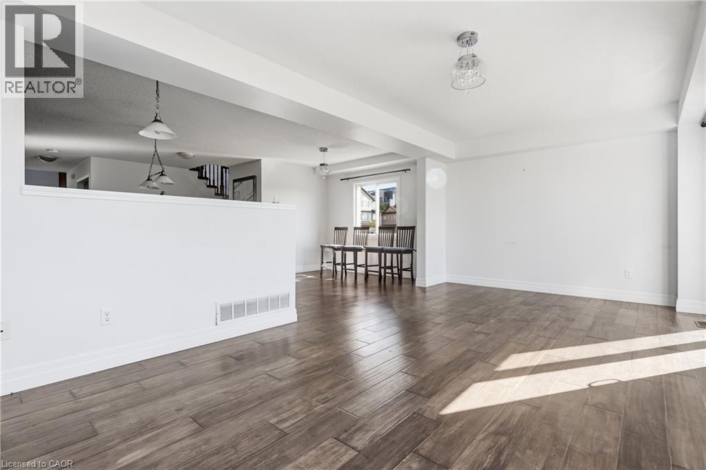 287 Westmeadow Drive Unit# Upper Property Photo 8