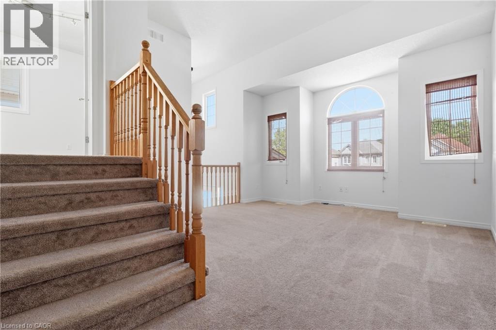 287 Westmeadow Drive Unit# Upper Property Photo 9
